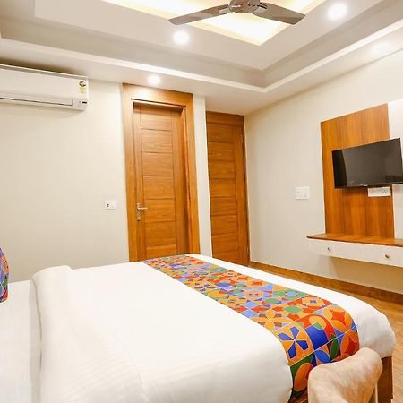 Fabhotel Raahi Retreat Гургаон Екстериор снимка