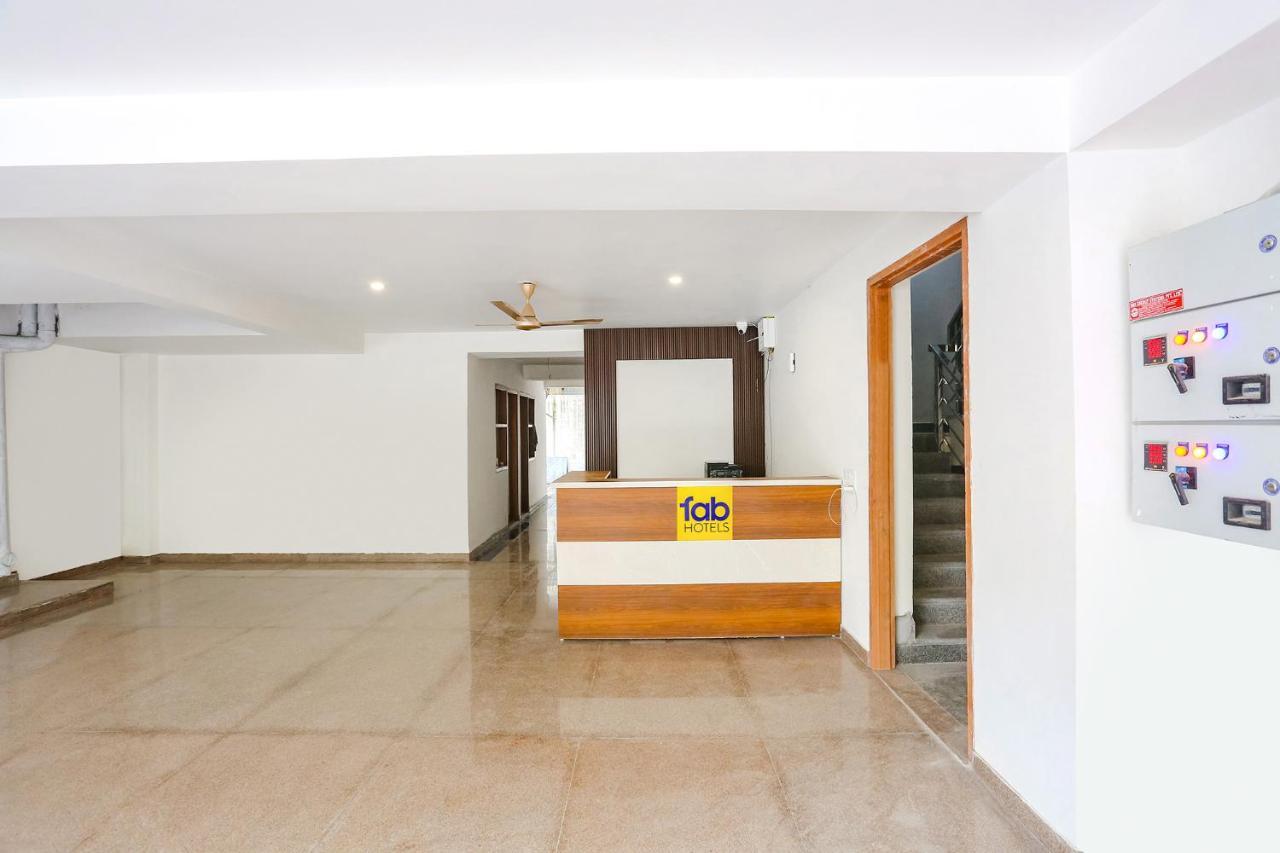 Fabhotel Raahi Retreat Гургаон Екстериор снимка