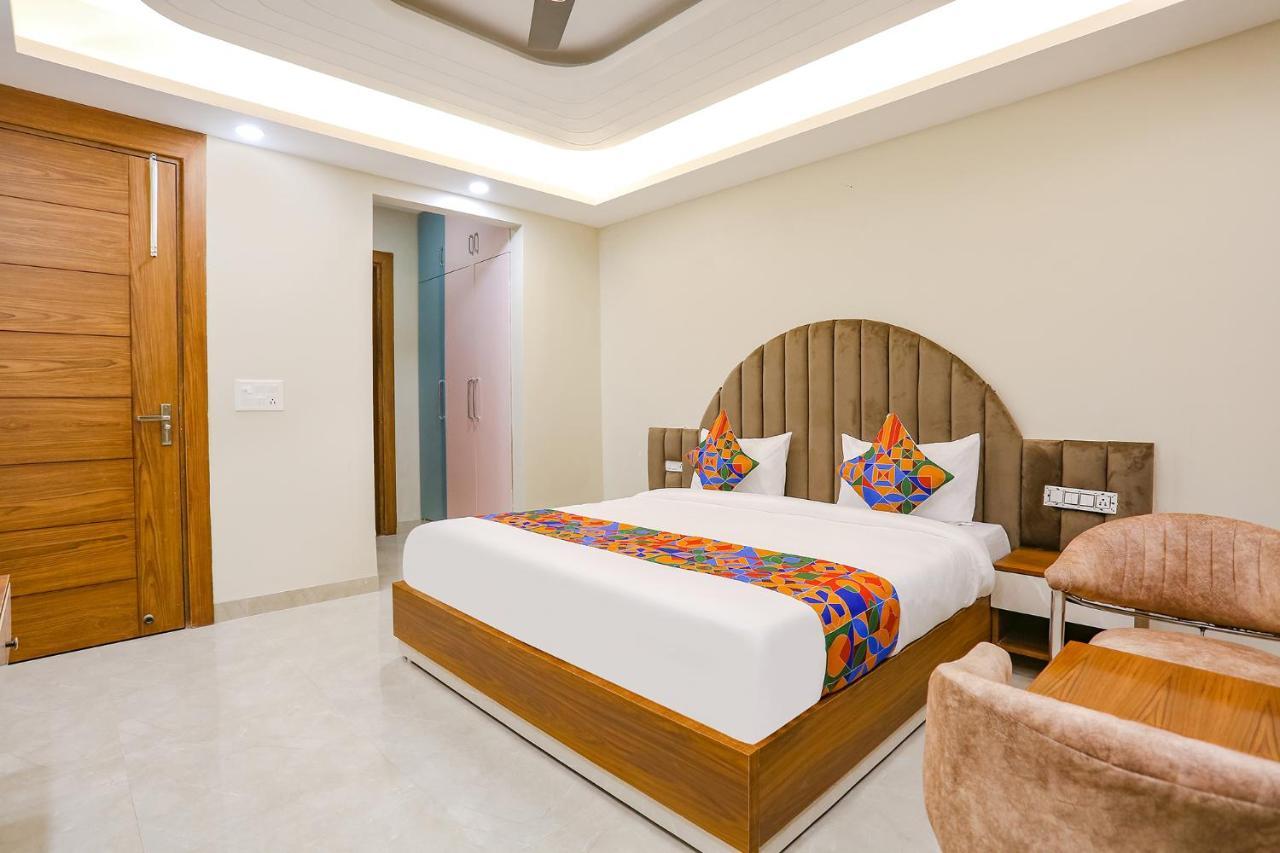 Fabhotel Raahi Retreat Гургаон Екстериор снимка