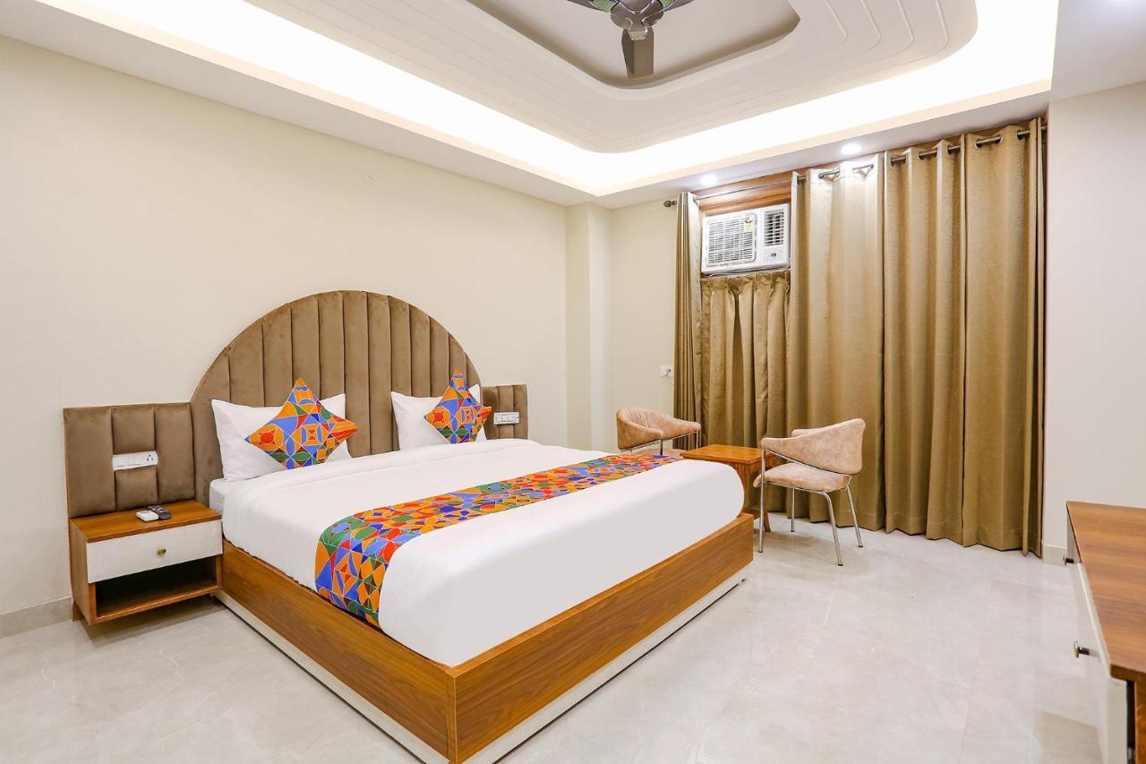 Fabhotel Raahi Retreat Гургаон Екстериор снимка