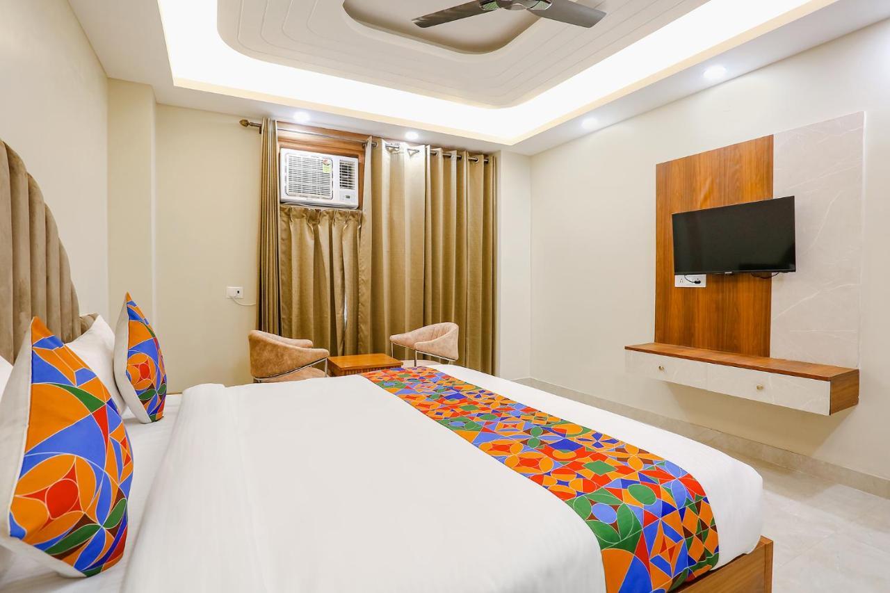 Fabhotel Raahi Retreat Гургаон Екстериор снимка